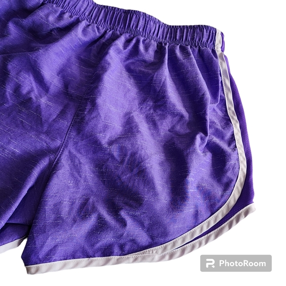 Womens Nike Dri Fit Shorts Size small purple - Picture 5 of 7